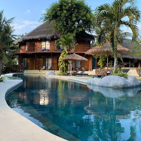 Вилла Gading Tree House Batununggul Экстерьер фото