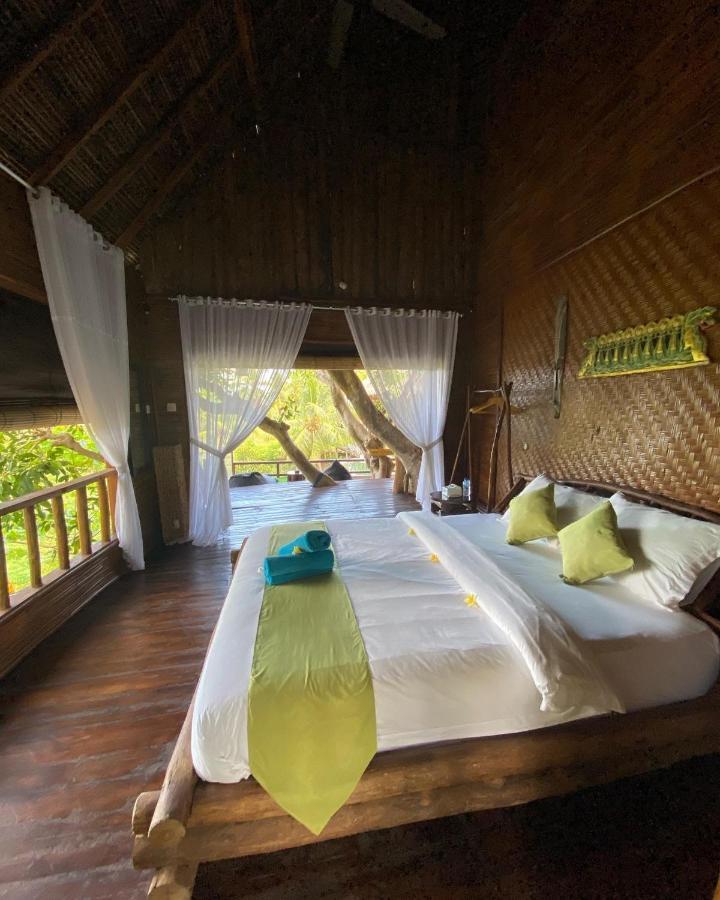 Вилла Gading Tree House Batununggul Экстерьер фото