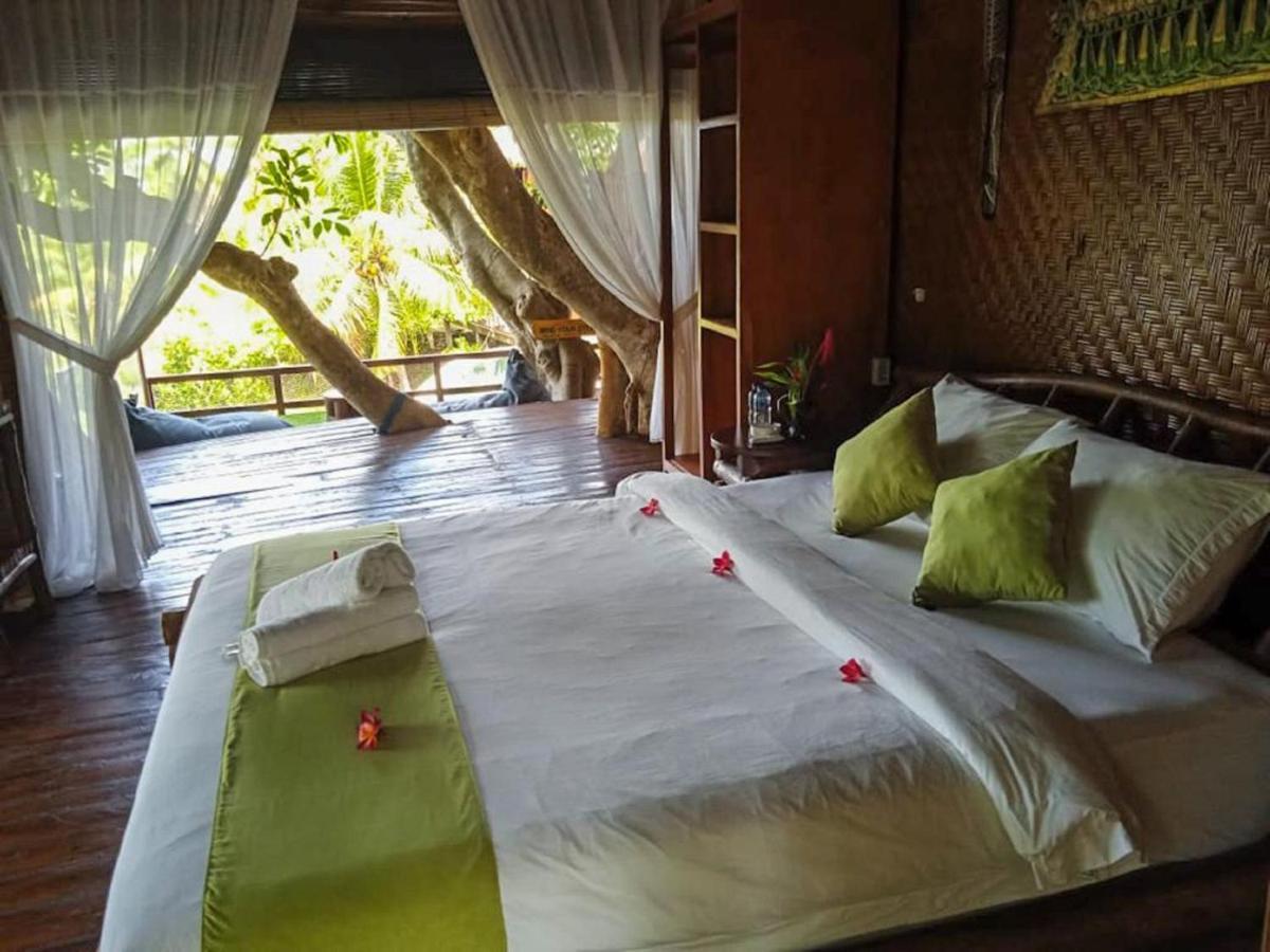Вилла Gading Tree House Batununggul Экстерьер фото