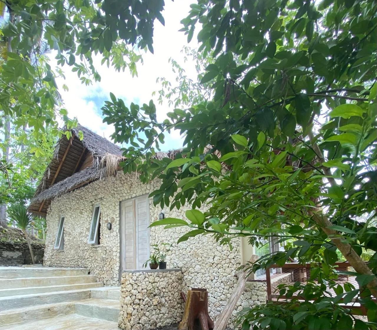 Вилла Gading Tree House Batununggul Экстерьер фото